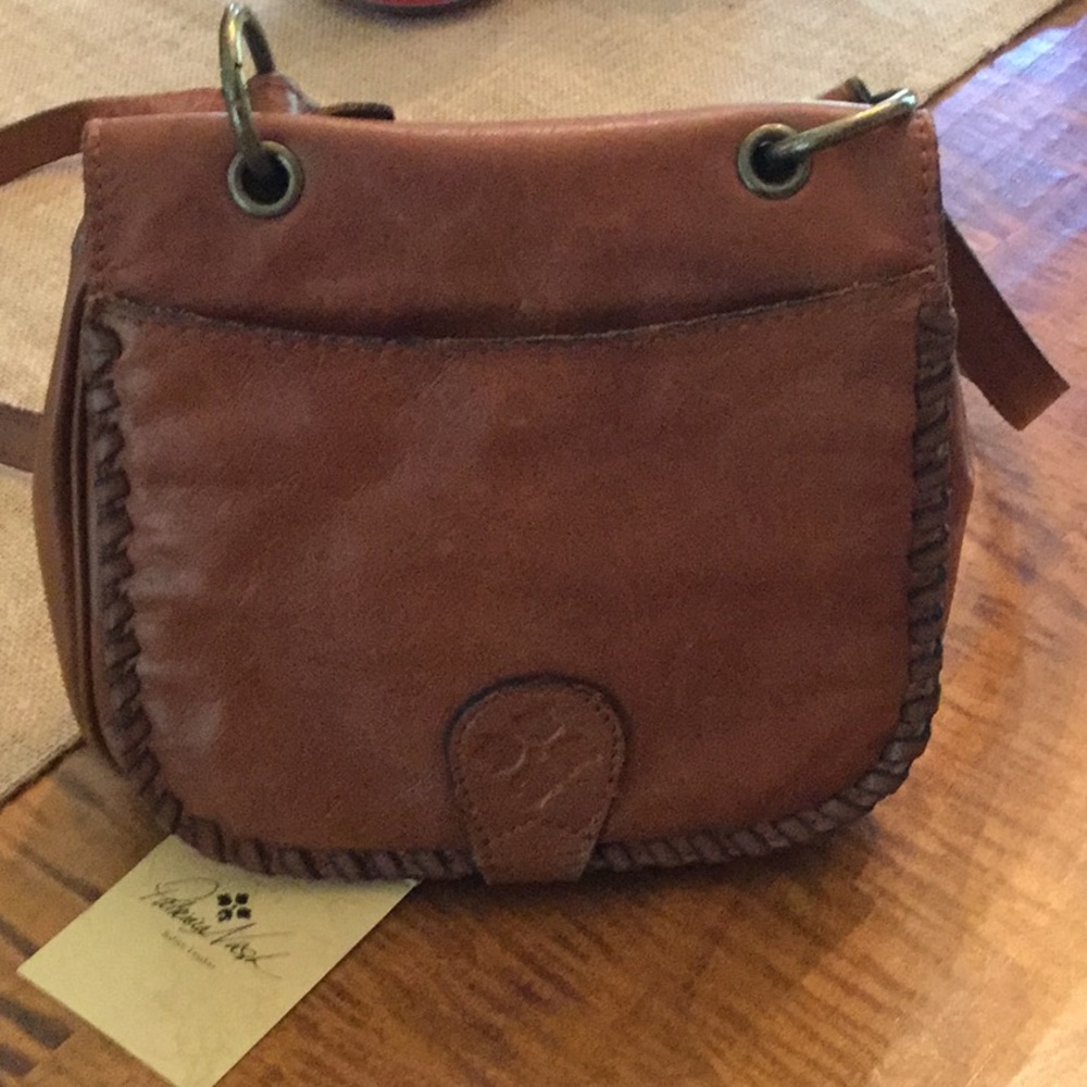 Patrica Nash cross body. Smoke free / pet free /